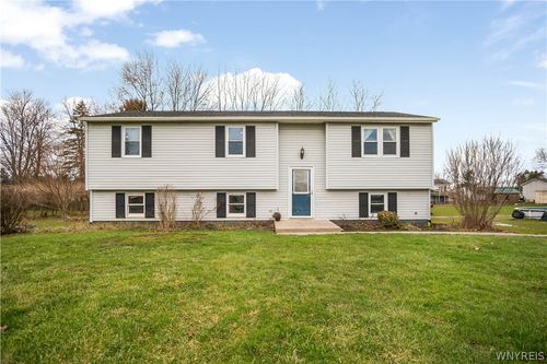 4806 Cottage Ct, Lockport, NY, 14094-1651 | Card Image
