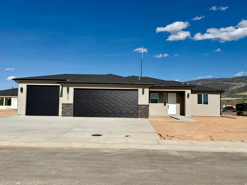 88-4944 N 925 E, Enoch, UT, 84721 | Card Image