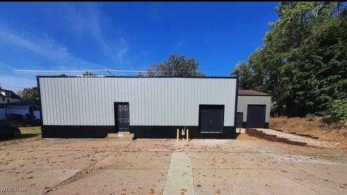 1065 S Liberty Ave, Alliance, OH, 44601-4061 | Card Image