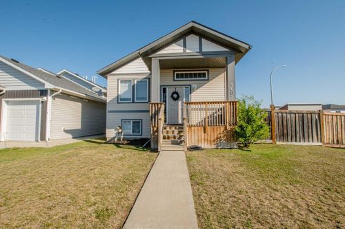 9602 113 Ave, Clairmont, AB, T8X5C5 | Card Image
