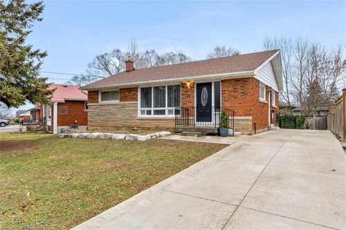 47 Battlefield Dr, Stoney Creek, ON, L8G1V1 | Card Image