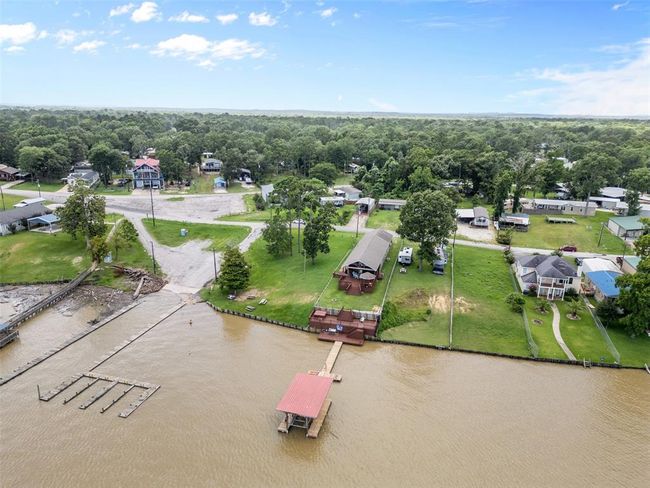 271 Key Largo Loop, House other with 3 bedrooms, 2 bathrooms and 3 parking in Pointblank TX | Image 41