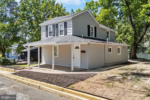 27 E Phoenix Ave, LAWNSIDE, NJ, 08045-1523 | Card Image