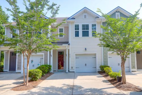 4964 Hay Bale Ct, Summerville, SC, 29485-6605 | Card Image