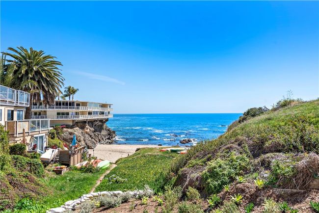 827 Cliff Dr, Condo with 2 bedrooms, 2 bathrooms and 1 parking in Laguna Beach CA | Image 20