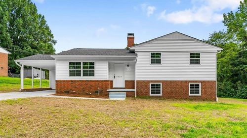 5429 Garden Lake Dr, Greensboro, NC, 27410-2620 | Card Image