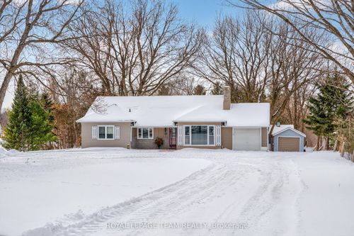 2377 Ramsay Con 7b Avenue S, Mississippi Mills, ON, K0A1A0 | Card Image