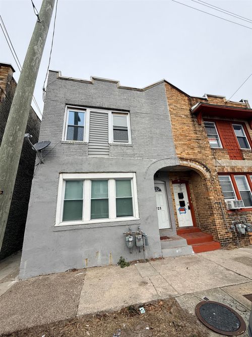 721 Drexel Ave, Atlantic City, NJ, 08401-2611 | Card Image