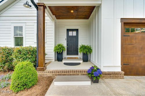 4893 Preserve Dr, Chattanooga, TN, 37416-6115 | Card Image