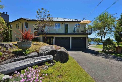 5620 Mintie Rd, Halfmoon Bay, BC, V7Z1E8 | Card Image