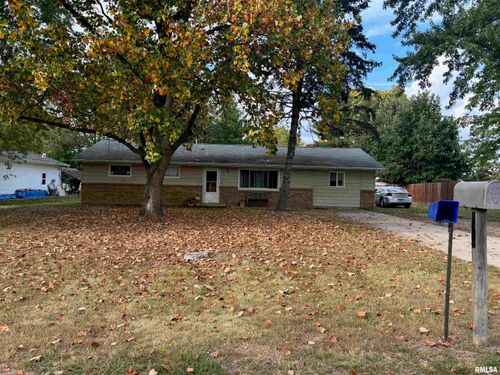 104 Della St, Spring Bay, IL, 61611-9703 | Card Image