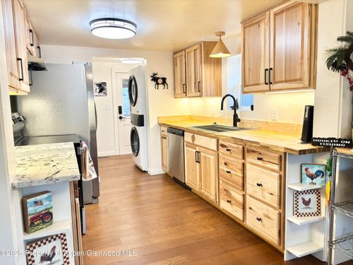 1234 Main St, Meeker, CO, 81641-3328 | Card Image