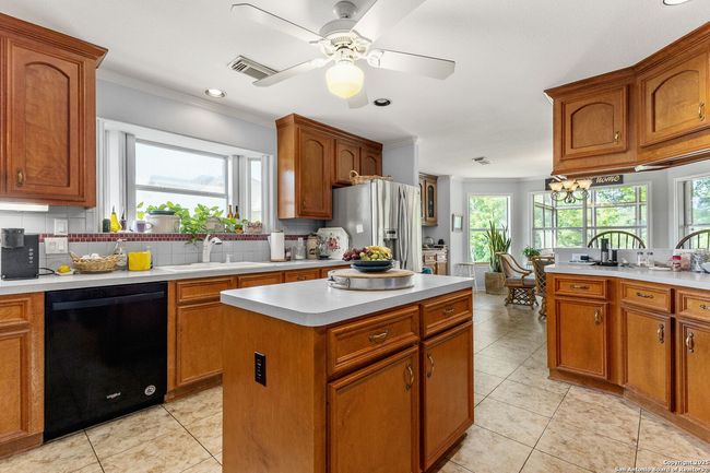 1434 Whispering Water, House other with 4 bedrooms, 3 bathrooms and null parking in Spring Branch TX | Image 8