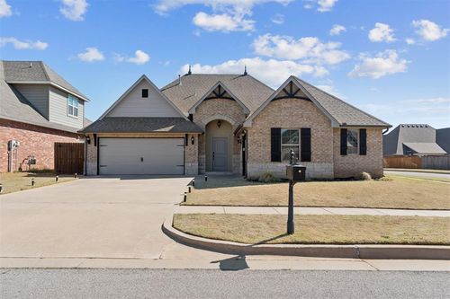 18812 Trailview Way, Edmond, OK, 73012-2504 | Card Image