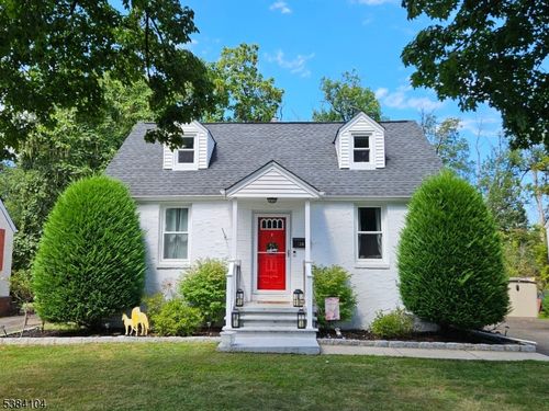 138 3rd St, Dunellen, NJ, 08812-1327 | Card Image