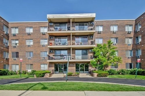 apt-206-9445 Kenton Ave, Skokie, IL, 60076-1370 | Card Image