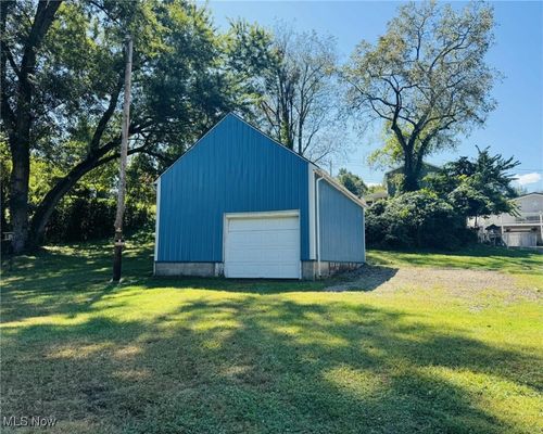 1365 Sharon Ave, Zanesville, OH, 43701-5147 | Card Image
