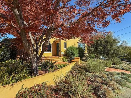 418 Ridge Rd, San Carlos, CA, 94070-4425 | Card Image