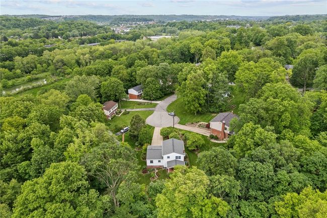 1467 Meteor Cir, House other with 3 bedrooms, 3 bathrooms and 2 parking in Upper St. Clair PA | Image 43