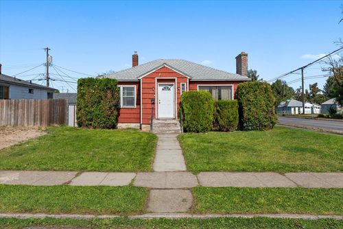 227 E E. Crown Ave, Spokane, WA, 99207 | Card Image