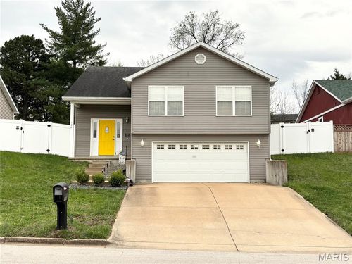 100 E North St, Saint Clair, MO, 63077-1433 | Card Image