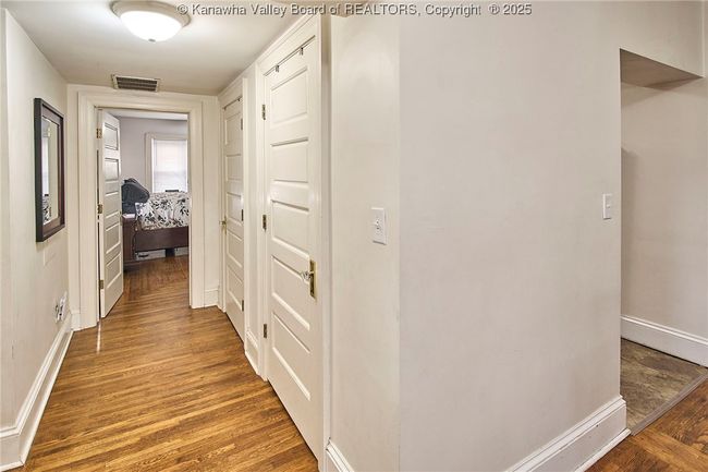 APT-231 - 1313 Lee St E, Condo with 2 bedrooms, 2 bathrooms and null parking in Charleston WV | Image 19
