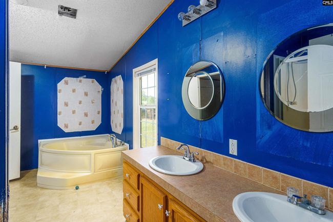 1808 Whetstone Rd, House other with 5 bedrooms, 3 bathrooms and null parking in Swansea SC | Image 13