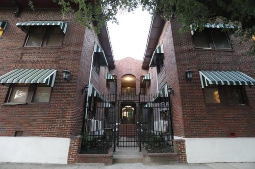 apt-16-1414 Austin St, Houston, TX, 77002-7133 | Card Image