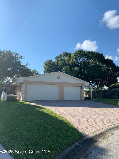 445 Myrtlewood Rd, Melbourne, FL, 32940-7735 | Card Image