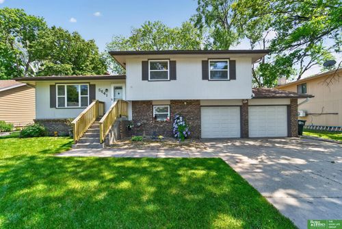 5641 Blackwell Drive, Omaha, NE, 68137 | Card Image