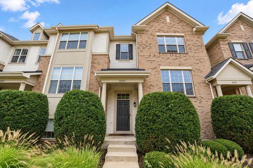 2009 Saipan Dr, Glenview, IL, 60026-6905 | Card Image
