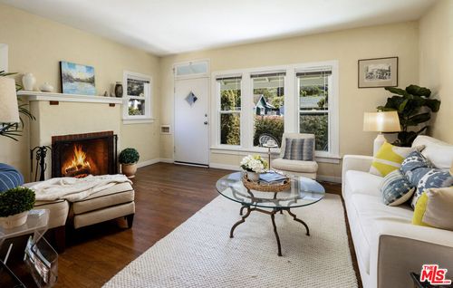 1618 Clearview Rd, Santa Barbara, CA, 93101-4947 | Card Image