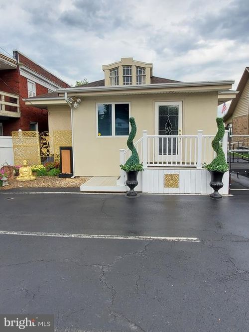 510 N Front St, LEMOYNE, PA, 17043-1016 | Card Image