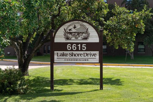 apt-517-6615 Lake Shore Dr S, Richfield, MN, 55423-2273 | Card Image