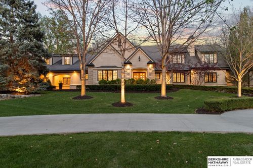 717 Hackberry Rd, Omaha, NE, 68132-2635 | Card Image