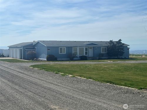1400 Lewandowski Rd, Sunnyside, WA, 98944-9512 | Card Image
