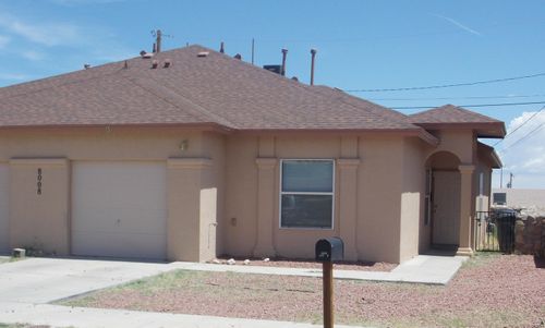 b-4212 Titanic Ave, El Paso, TX, 79904-2725 | Card Image