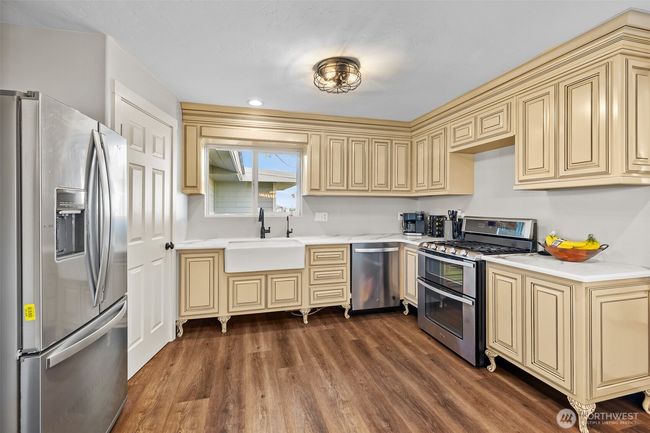 19621 N Glade Rd, House other with 4 bedrooms, 2 bathrooms and 4 parking in Mesa WA | Image 5