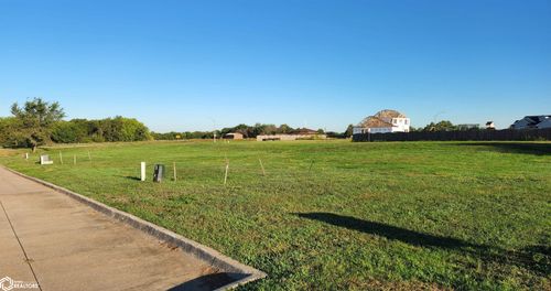 UNIT 16 Mckay Dr, Knoxville, IA, 50138 | Card Image