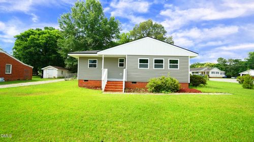 500 E Mcneill St, Lillington, NC, 27546-7918 | Card Image