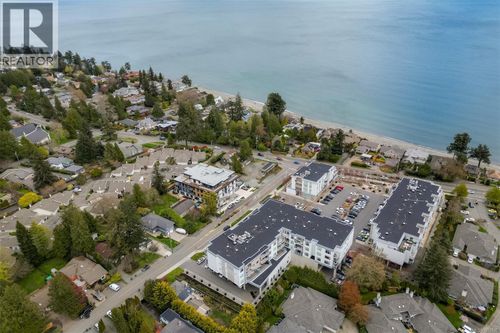 301-5120 Cordova Bay Road, Saanich, BC, V8Y2K5 | Card Image