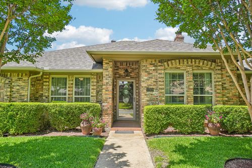 12929 Jasoncrest Trail, Dallas, TX, 75243 | Card Image
