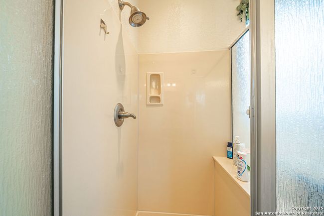 137 Springtree Shadow, House other with 4 bedrooms, 3 bathrooms and null parking in Cibolo TX | Image 25
