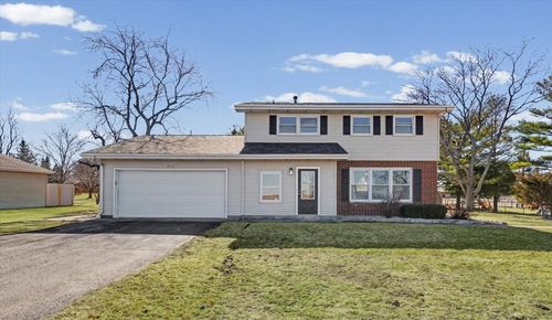 913 E 1st St, Gibson City, IL, 60936-2102 | Card Image