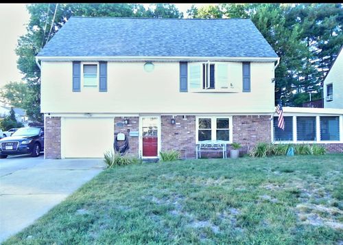 169 Franklin St, Little Ferry, NJ, 07643-1205 | Card Image