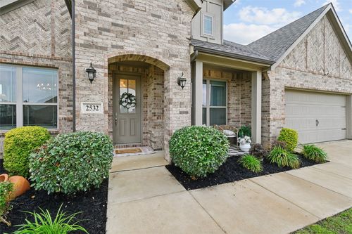 2532 Bunker Hill Dr, Burleson, TX, 76028-7787 | Card Image