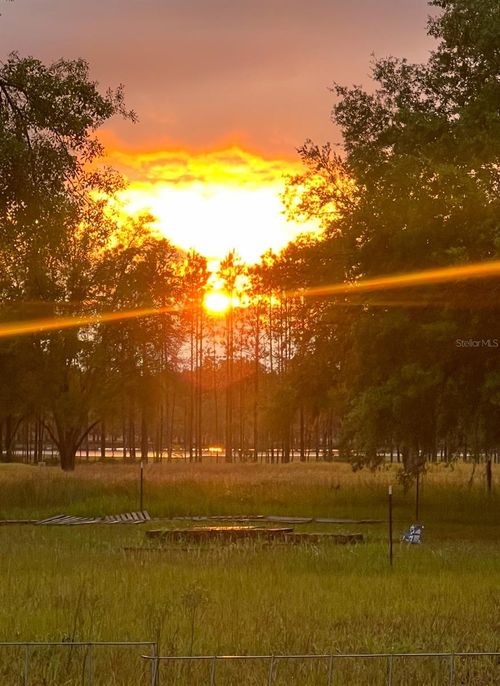 27137 Miller Rd, Dade City, FL, 33525-7652 | Card Image