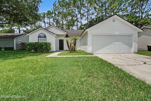 924 Aries Rd W, Jacksonville, FL, 32216-8101 | Card Image