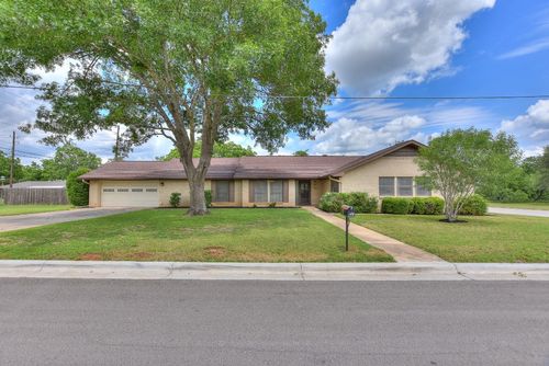 1715 Dawn Dr, Georgetown, TX, 78628-3613 | Card Image