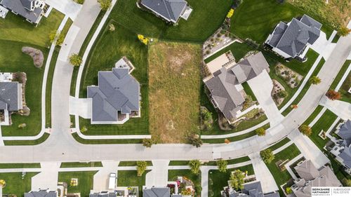 21211 C St, Elkhorn, NE, 68022-3254 | Card Image